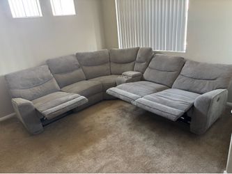 Gray sectional couch with 3 recliners!