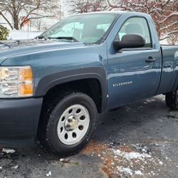 2012 Chevy Silverado W/T One Owner 