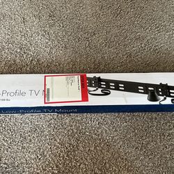 TV Mount 40’’ to 70’’ Never Been Used. Brand New. Opened Box. 