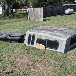 Plastic Toolbox And Bed Cap