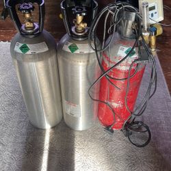 Co2 Tanks With Co2 Controller 