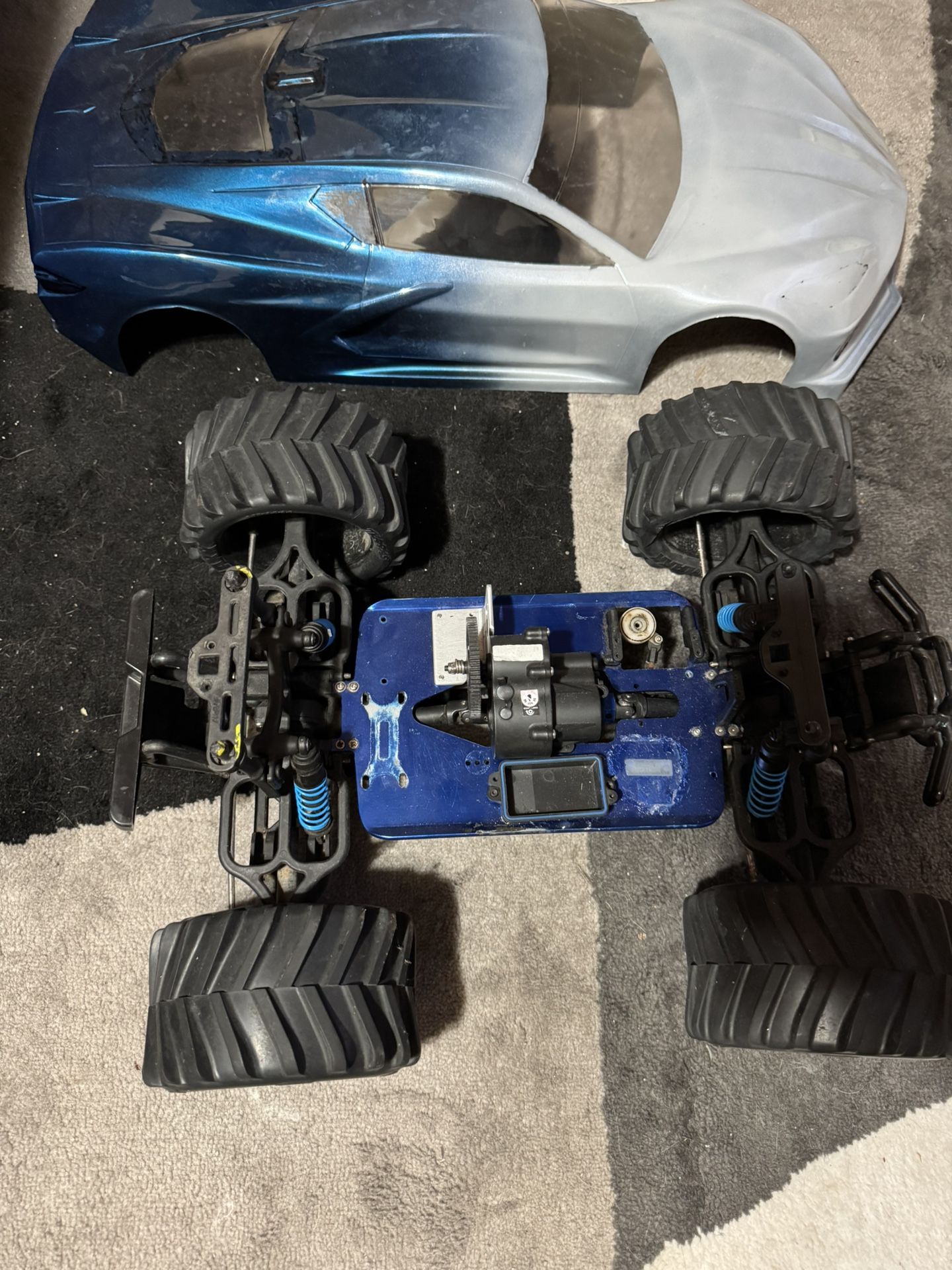 Traxxas t-maxx rc radio controlled truck & Remotes & parts & 4 Tec Body