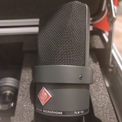 Neumann TLM 103 anniversary Edition