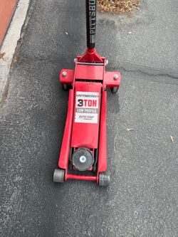 Pittsburgh 3 Ton Low Profile Floor Jack