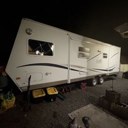 Camper Trailer 25’