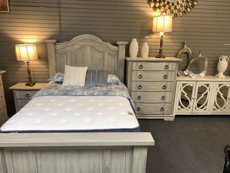 Solid wood Vaughan-Bassett bedroom set