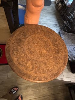 Round Table with wood design cover