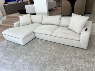 New Paloma Living Spaces oversized sectional