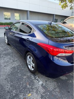 2012 Hyundai Elantra