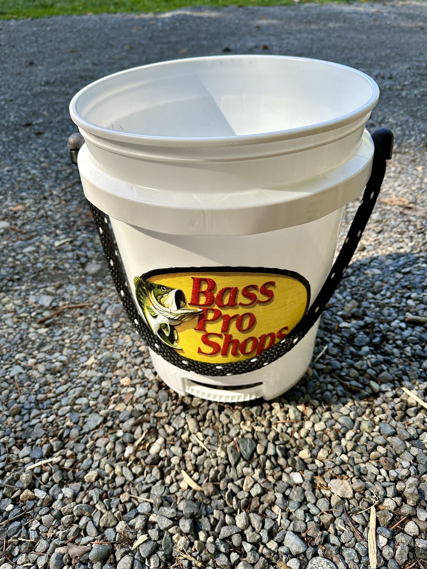 Fishing Bucket