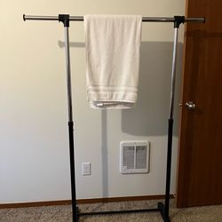 Clothes rack