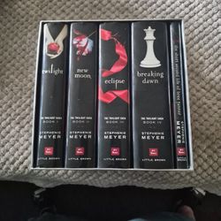 The Twilight SAGA BOOK #1-#2-#3-#4