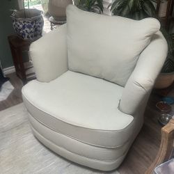Comfy Swivel Chair
