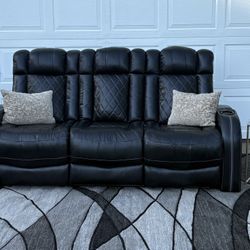 Reclining Sofa w/ Cup Holders 