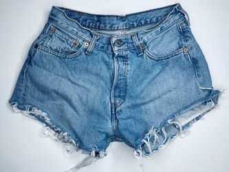 Vintage High-waist 501 Levis Shorts. (Size 30.) These items are vintage from 80s, 90s they gently worn and distressed.