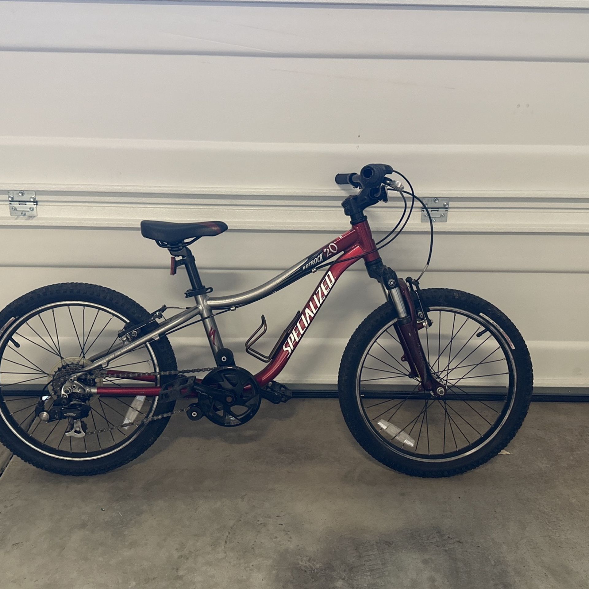 Specialized Hotrock 20 Kids Bike