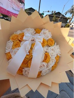 Yellow and White Rose Bouquet