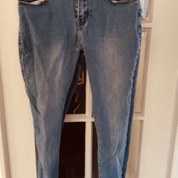 Fashion Nova Jeans Size 9/10