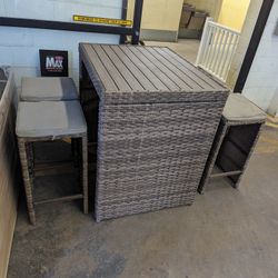Modern Wicker 5pc Set 
