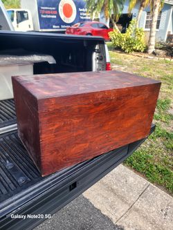 Chest crate classic with tools