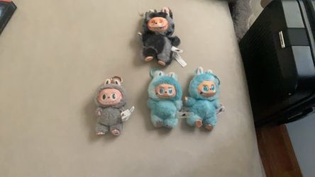 Authentic Popmart labubu - set of 4