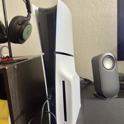 PS5 Slim Disc Edition – 1TB