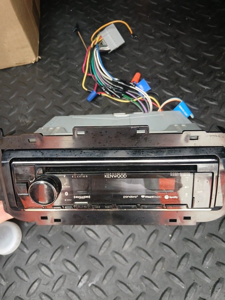 Kenwood Radio KDC-X303