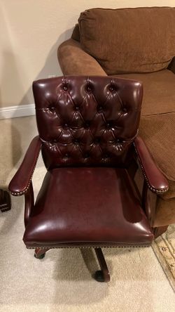 USED Dark Brown/ Red Leather Chair
