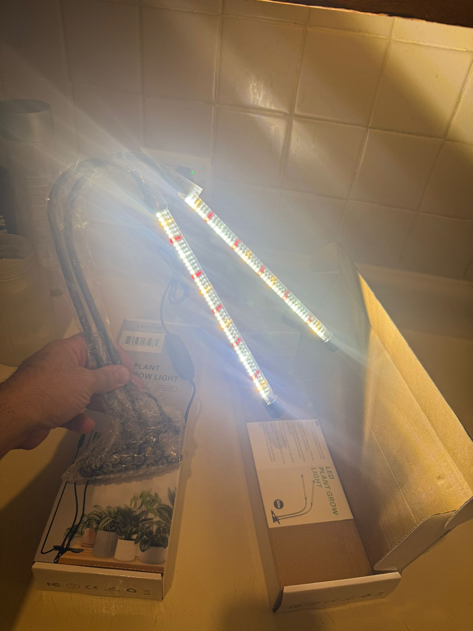 Grow Lights for Indoor Plants - 96 LED Full Spectrum Clip Plant Growing Light with 5-Level Dimmable,Auto On Off Timing 3 9 12Hrs Perfect for Indoor Gr