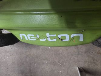Lawnmower battery operated