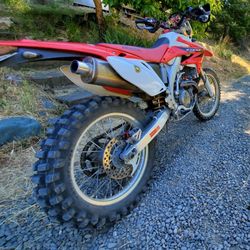 2005 Honda CRF 450X CALIFORNIA PLATED $4000 Obo
