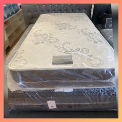 Twin size mattress/ Colchon