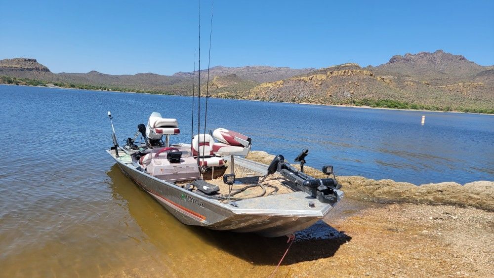 1986 Basstracker 50 Hp