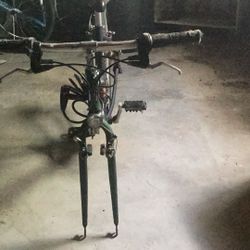 Trek 730 Multitrack Women’s Bike Needs Front Tire