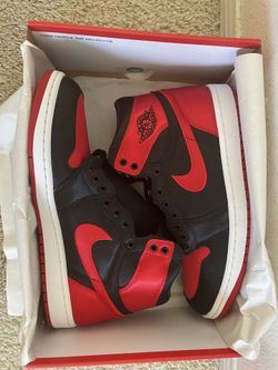 Jordan 1 Satin Bred