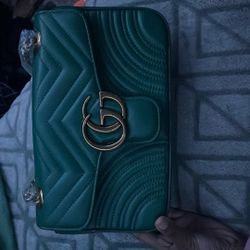Gucci GG Marmont Medium Matelassé Crossbody Bag – Green – Gold Chain