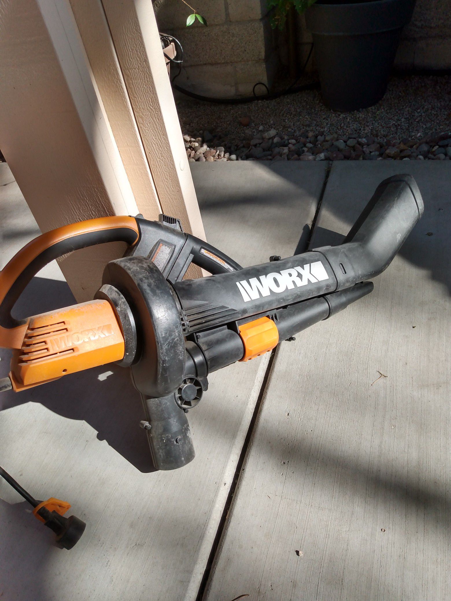 Worx leaf blower, yard vacuum, mulcher