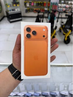 iPhone 17 Pro Max 256GB Unlocked! Finance For $50 Down Payment!!