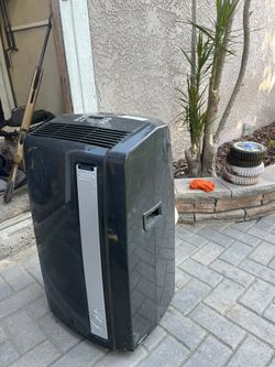 Delonghi Pinguino 13000 BTU Portable Air Conditioner