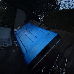 Gem Top  Fiberglass Truck Canopy