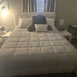 Queen Size Frame With Mattress And Box Spring
