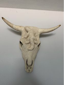 Decorative Longhorn Skull Wall Accent OffWhite Southwest ceramic steer sculpture home decor