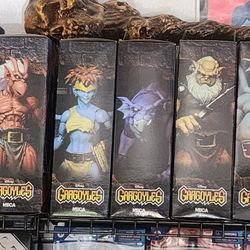 9 Neca Gargoyles Figures New In Box