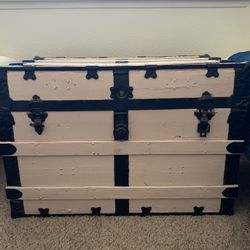 Antique Vintage Chest 