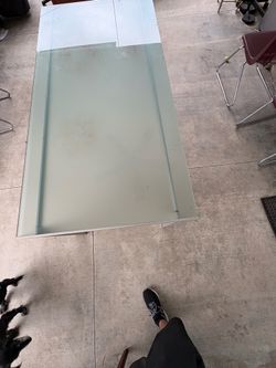 Glass table for free
