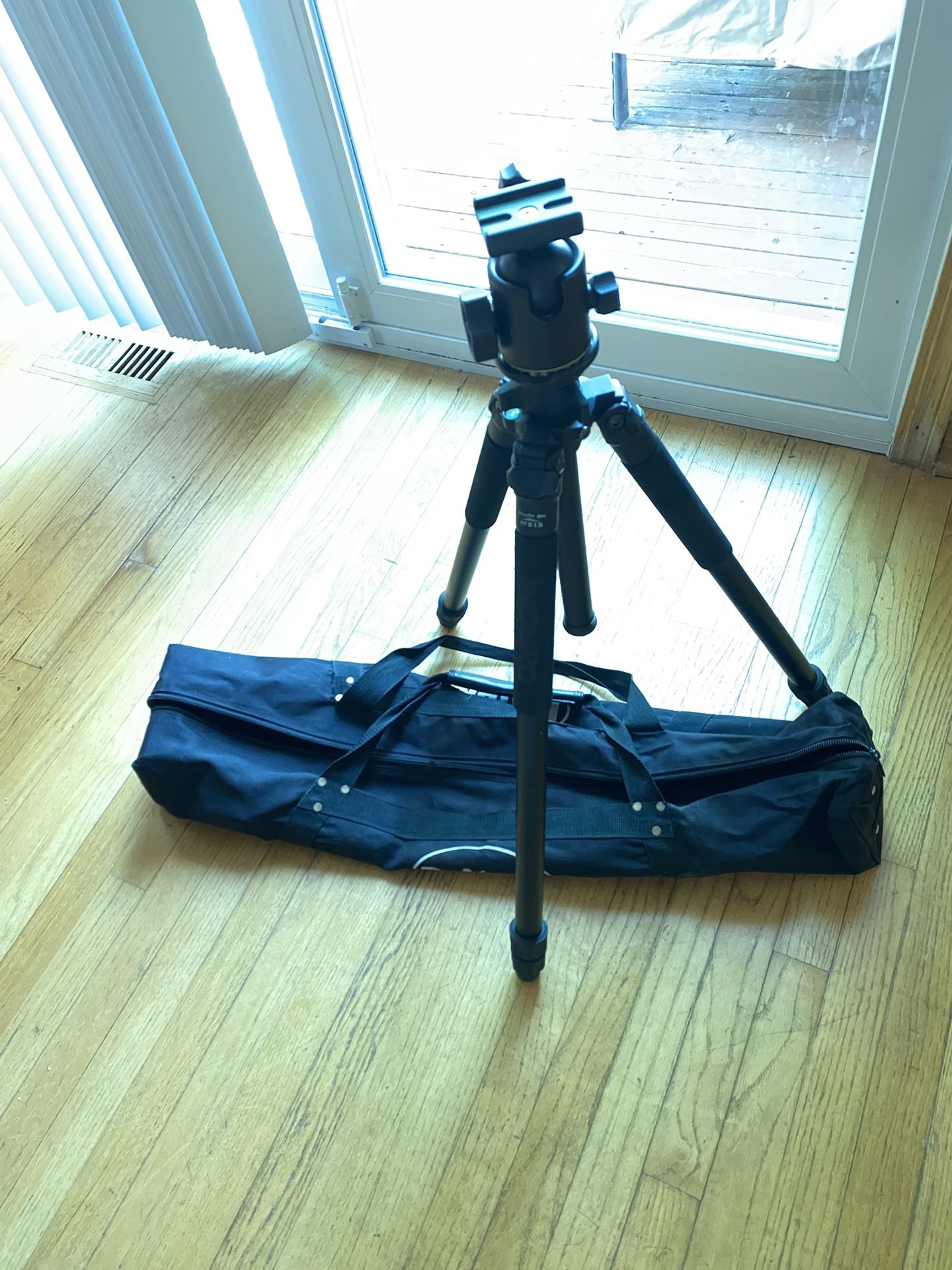 Induro Tripod With Ball Head