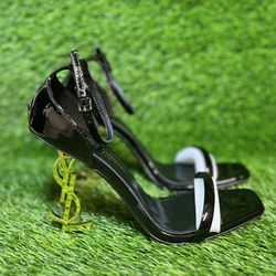 OPYUM SANDALS IN PATENT LEATHER BLACK