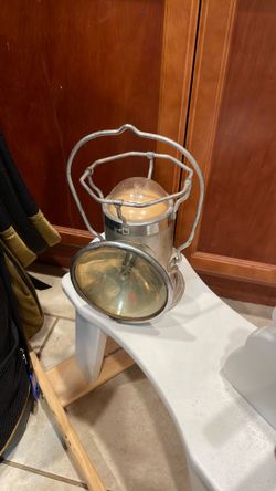 Vintage Delta power light lantern.