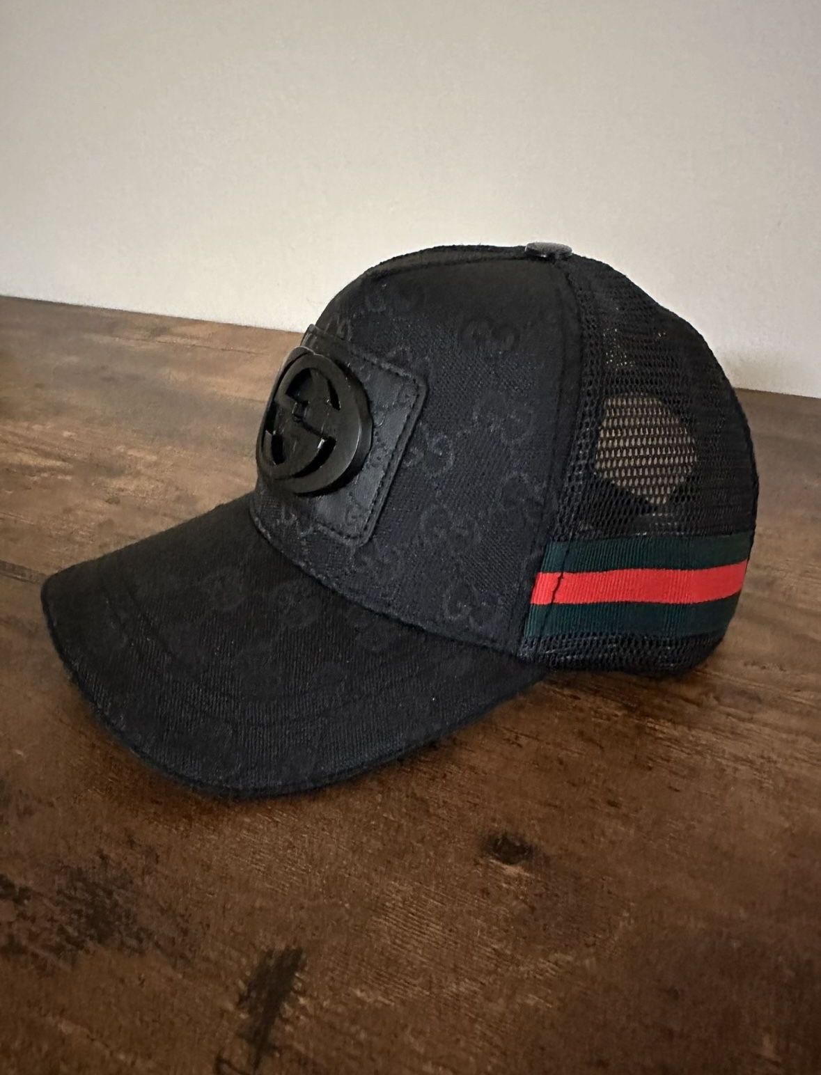 Gucci Snapback Hat - In Great Condition