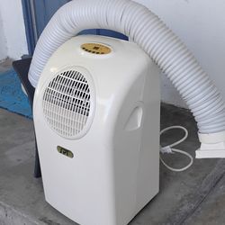 Aire acondicionado con su manguera